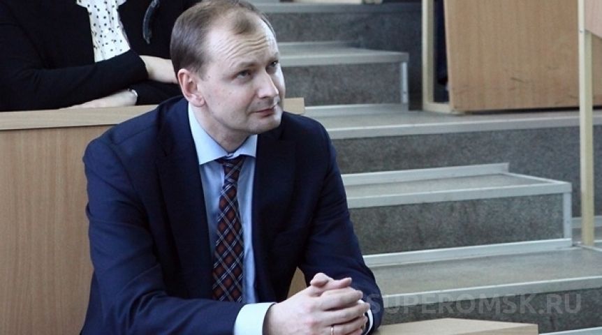 Владимир Компанейщиков: «Власть перестает быть властью, когда участвует в конфликтах» Владимир Компанейщиков: «Власть перестает быть властью, когда участвует в конфликтах»