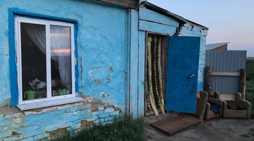 Семейные разборки в Омской области закончились смертью и хрустом ребер Семейные разборки в Омской области закончились смертью и хрустом ребер