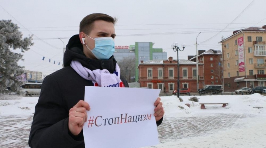 В Омске выступили с патриотической акцией в поддержку российских военных и жителей Донбасса