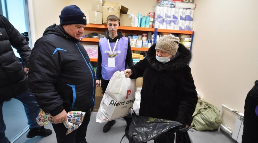 В Омской области для беженцев из ДНР и ЛНР собрали 4 тонны продовольствия