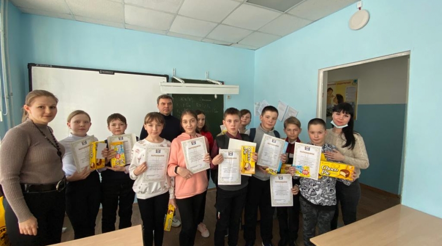 Общество Для школьников микрорайона Осташково провели турнир по шашкам