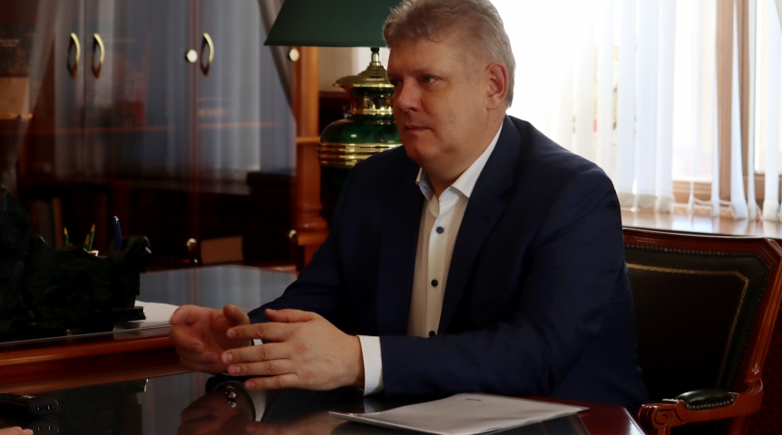 В Омск едет полпред президента по Сибири Анатолий Серышев В Омск едет полпред президента по Сибири Анатолий Серышев