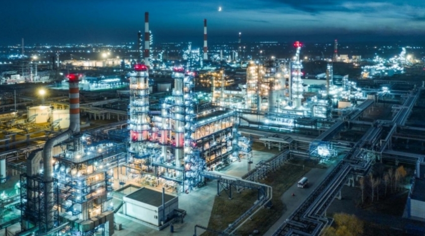 По выплате налогов в областной бюджет лидируют пивовары и нефтяники