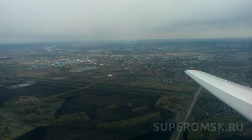 Авиарейс из Омска в Москву пришлось экстренно прервать на Урале Авиарейс из Омска в Москву пришлось экстренно прервать на Урале