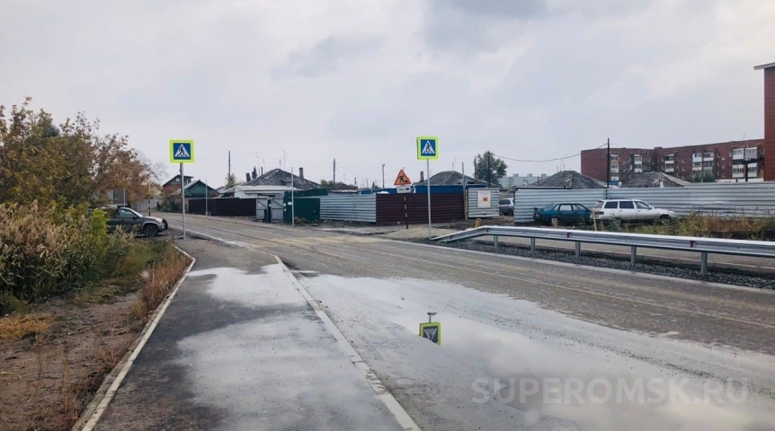 В Омске появилась новая остановка общественного транспорта В Омске появилась новая остановка общественного транспорта