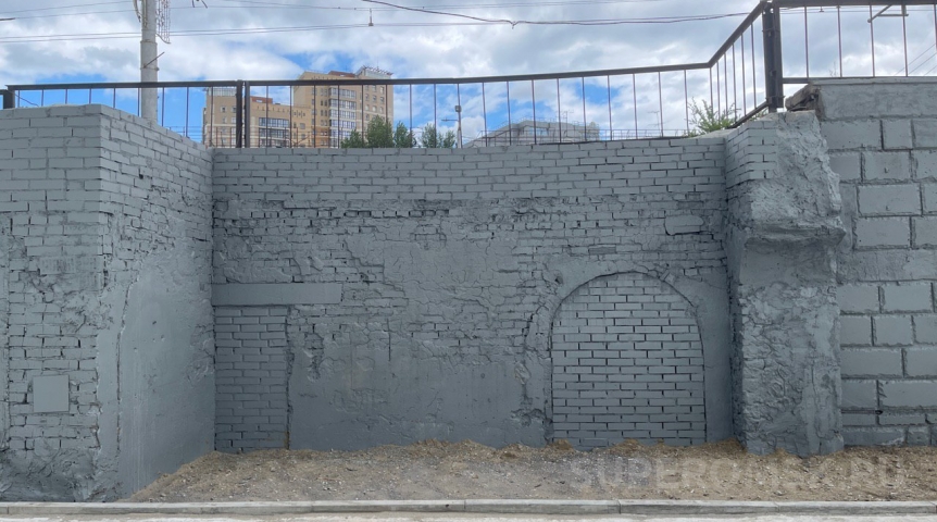 В Омске при строительстве скейт-парка на Бударина отрыли замурованный вход В Омске при строительстве скейт-парка на Бударина отрыли замурованный вход