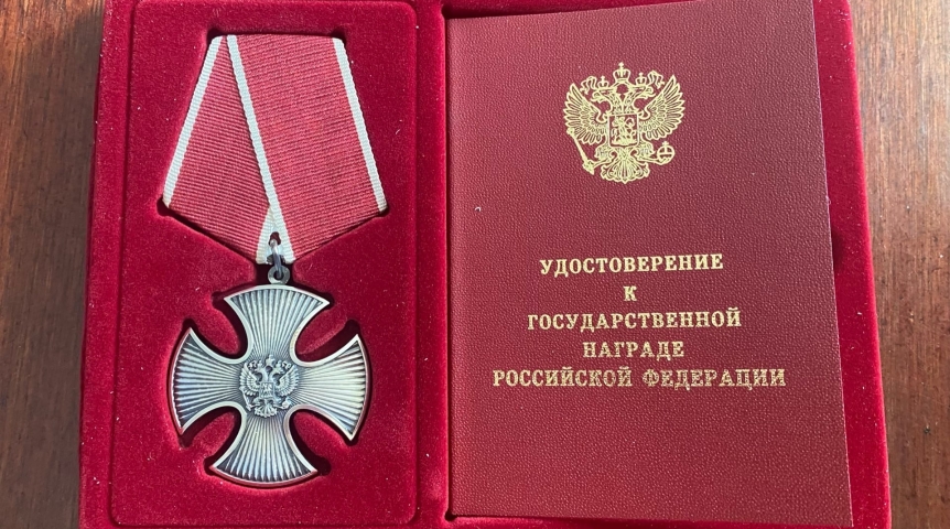 Двое освобождавших Донбасс омичей представлены к Ордену Мужества Двое освобождавших Донбасс омичей представлены к Ордену Мужества