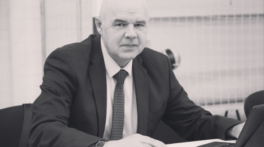Названы дата и время прощания с известным волейбольным тренером и экс-главой СШОР № 4 Игорем Бобром