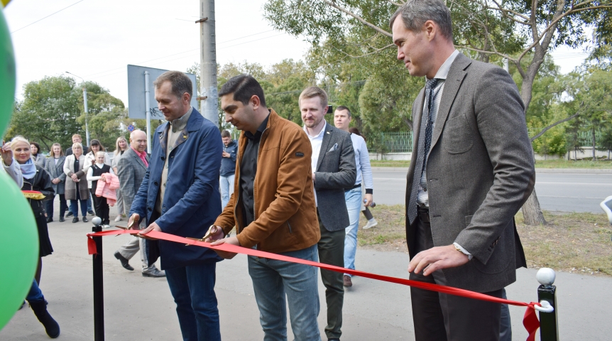 Общество В Омске заработал первый экопункт регоператора по приему вторсырья