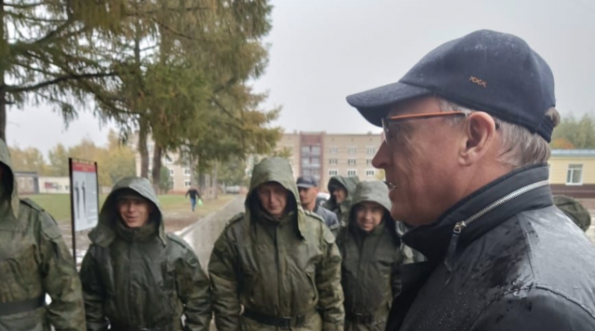 Власть Бурков обратился к семьям мобилизованных в Омске