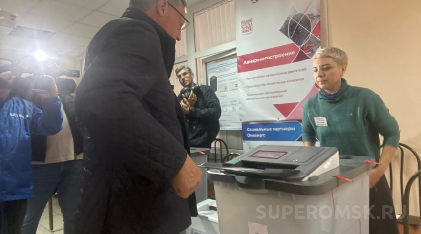 Губернатор Бурков рассказал о выборе депутата в Омский горсовет Губернатор Бурков рассказал о выборе депутата в Омский горсовет