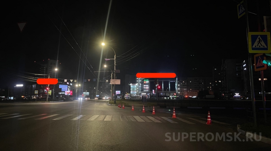 Общество Заезд на метромост с улицы 70 лет Октября в Омске временно закрыли