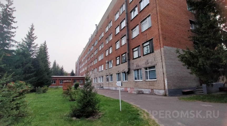 В омской КМСЧ-9 провели первую гибридную операцию