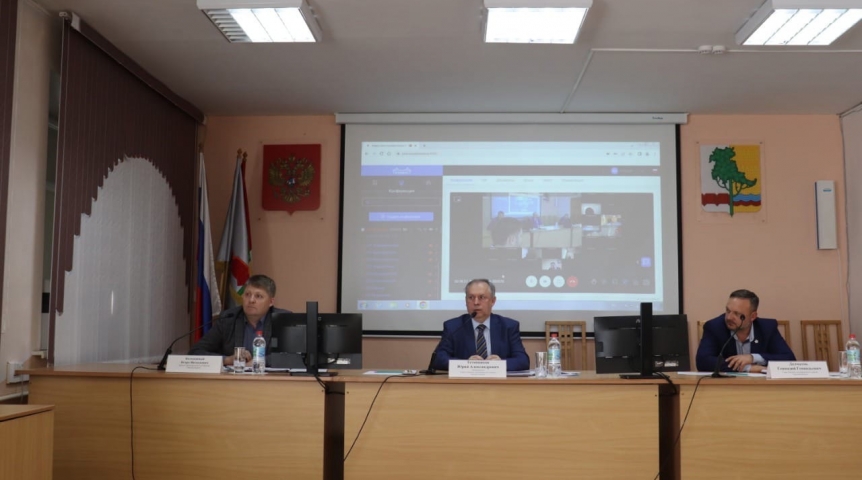 В Омском районе установили дополнительную выплату для мобилизованных чиновников