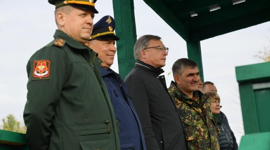 Омский губернатор Бурков открыл центр военно-патриотического воспитания молодежи «Авангард» Омский губернатор Бурков открыл центр военно-патриотического воспитания молодежи «Авангард»