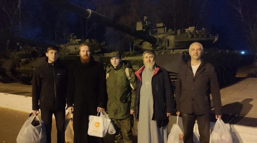 Общество Сокурсники снарядили мобилизованного студента Омской духовной семинарии