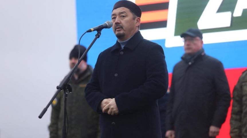 Общество В Омске муфтий Бота Бакулин дал напутствие мобилизованным