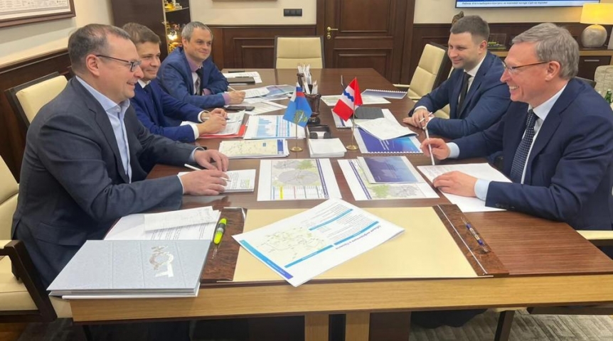 Власть Омский губернатор Бурков представил в Минтрансе РФ результаты работы по развитию транспортного комплекса региона