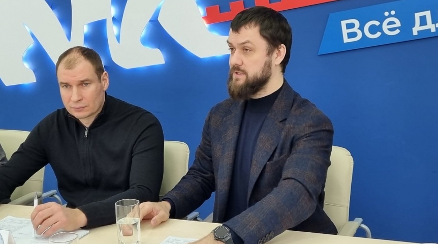В Омской области готовят план по активному развитию самбо В Омской области готовят план по активному развитию самбо