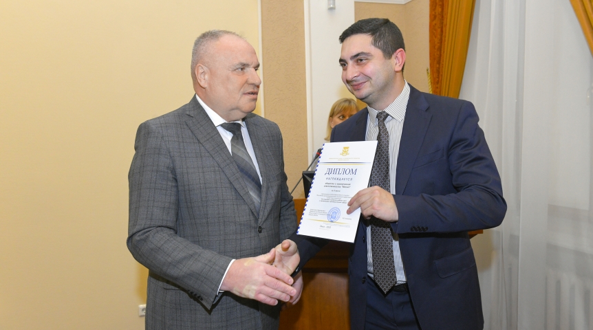 «СуперОмск» поздравляет Карена Егояна с Днем рождения «СуперОмск» поздравляет Карена Егояна с Днем рождения