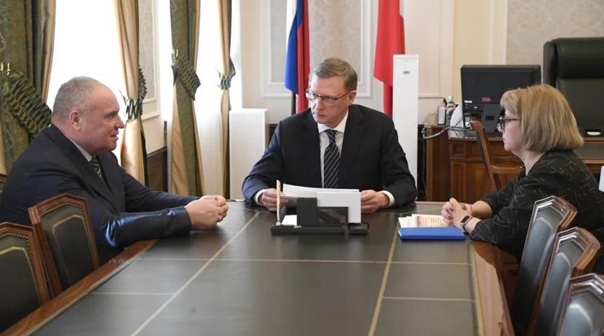 Александр Бурков обсудил с главой Омского отделения СФР бесперебойность социальных выплат Александр Бурков обсудил с главой Омского отделения СФР бесперебойность социальных выплат