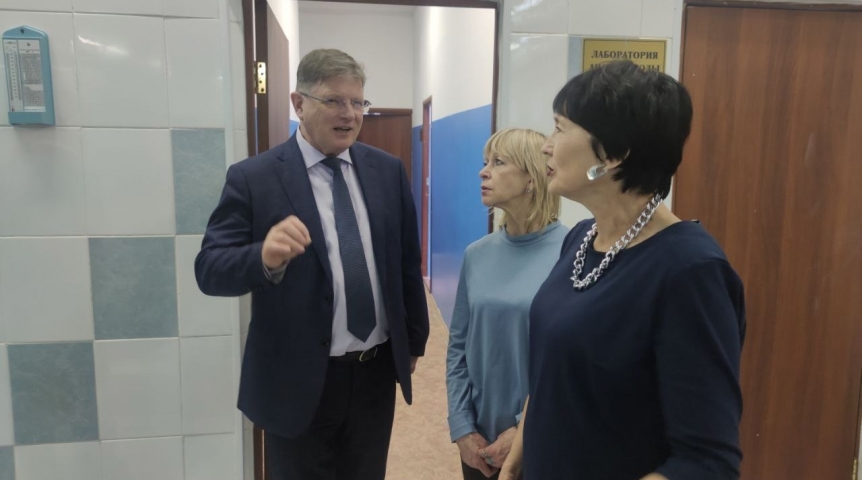 Город Владимир Корбут проследил за исполнением данных ему омичами наказов