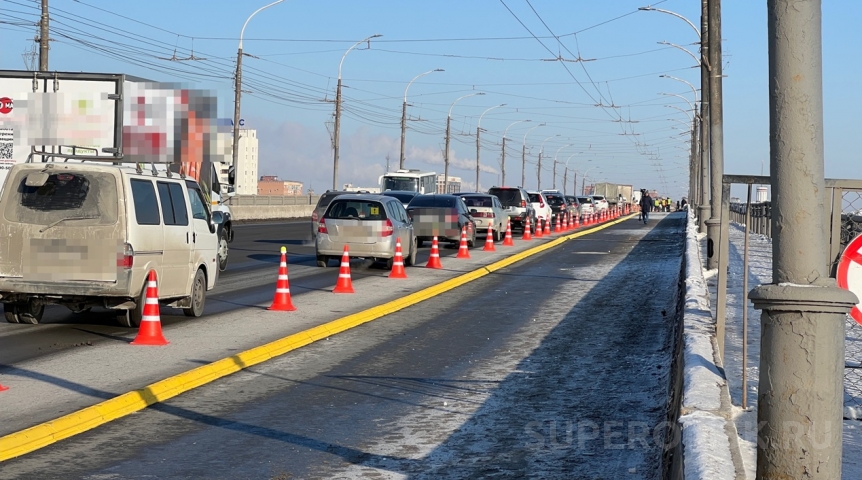 В мэрии Омска анонсировали дальнейшее перекрытие Ленинградского моста В мэрии Омска анонсировали дальнейшее перекрытие Ленинградского моста