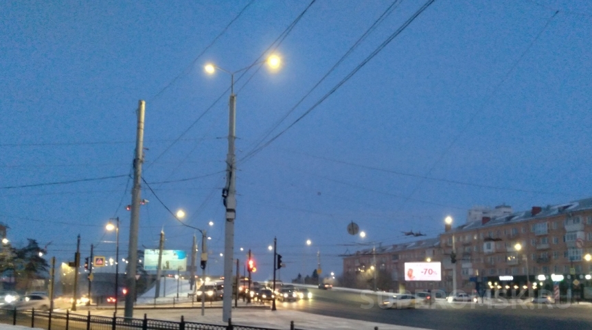 Общество В Омске сегодня перекрыли Ленинградский мост. Что известно на данный момент