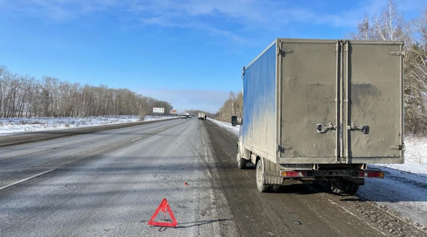 В массовом ДТП на трассе Омск – Черлак пострадал ребенок