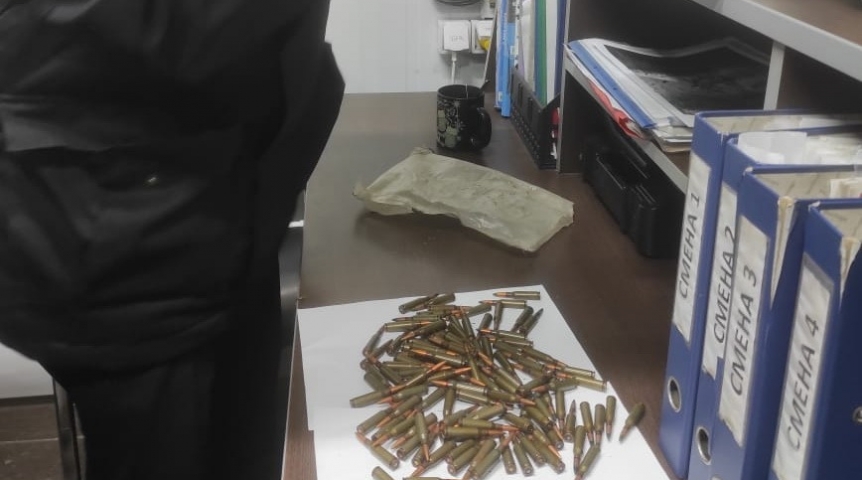 Происшествия в Омске В Омске на мусоросортировке нашли патроны для автомата Калашникова