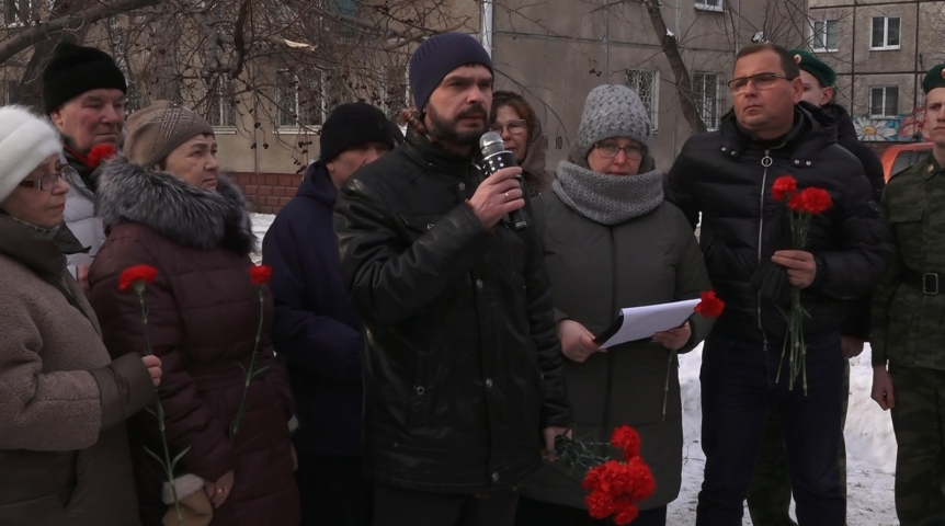 Дмитрий Сахань и Павел Корольков помогли с организацией акции памяти в честь Героя РФ Олега Охрименко Дмитрий Сахань и Павел Корольков помогли с организацией акции памяти в честь Героя РФ Олега Охрименко