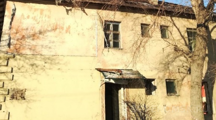 В Омске готовятся снести девять жилых домов в двух округах