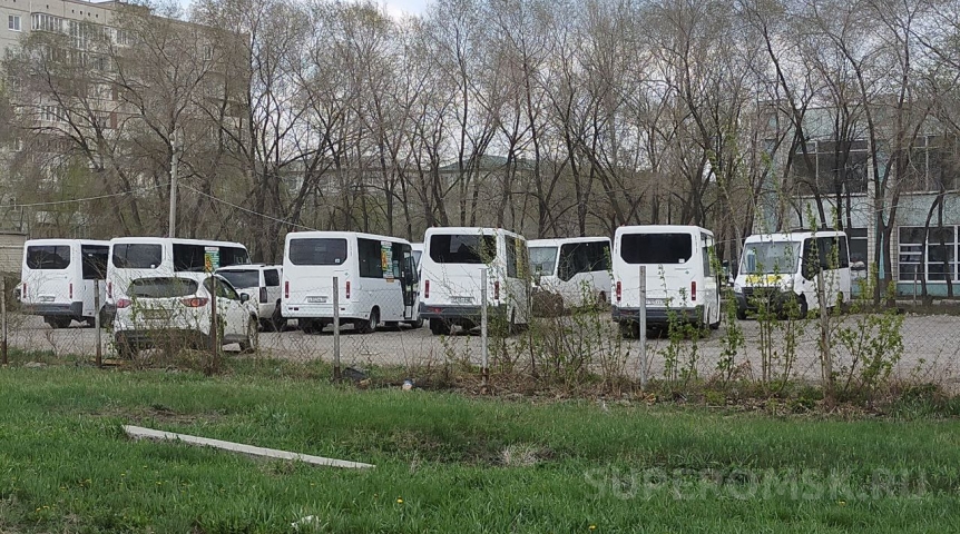 Общество Стал известен список еще 13 маршрутов в Омске, где в марте выросла стоимость проезда