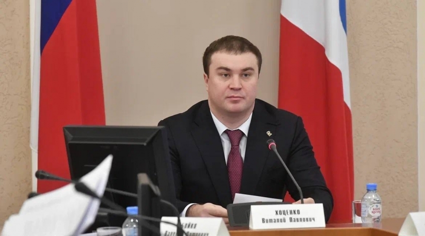 Виталий Хоценко сравнил омские дороги с аэродромом из-за отсутствия разметки Виталий Хоценко сравнил омские дороги с аэродромом из-за отсутствия разметки
