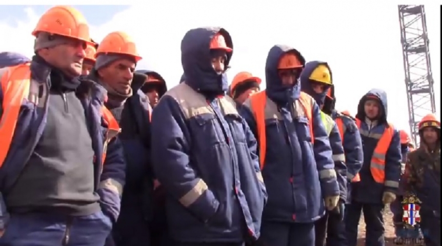 Общество В Омске силовики нагрянули с облавой на стройку в Кировском округе
