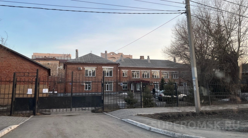 Для нужд омской гимназии выделяют здание Госжилинспекции Для нужд омской гимназии выделяют здание Госжилинспекции