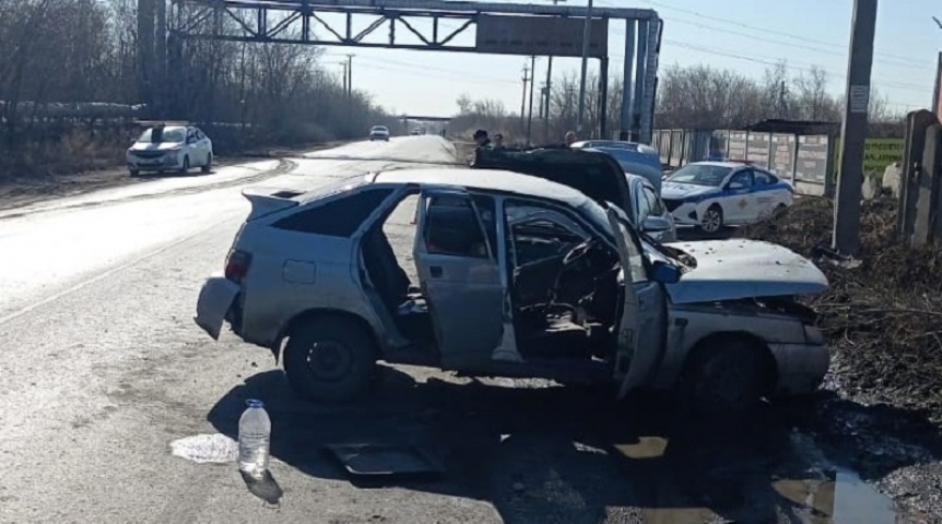 В Омске в страшной аварии пострадали четыре человека