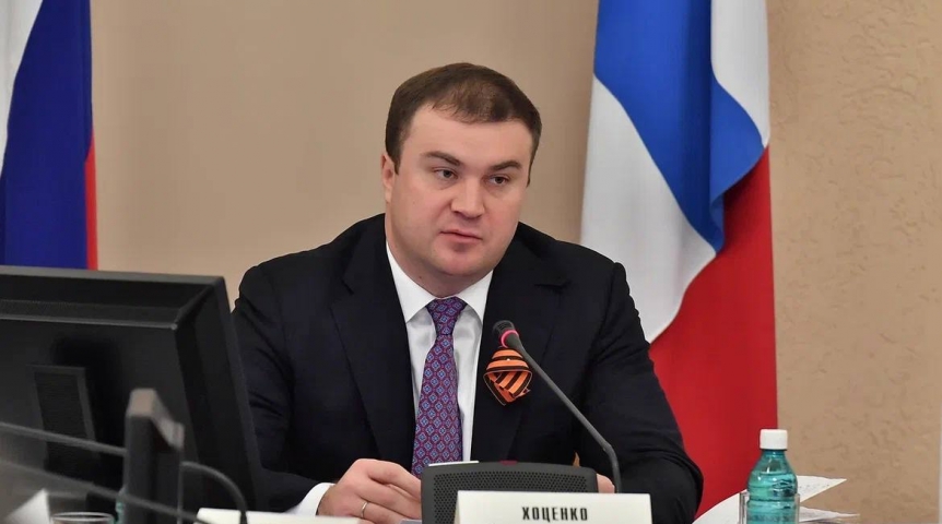Хоценко договорился о выделении Омской области более 700 млн рублей на обновление пассажирского транспорта Хоценко договорился о выделении Омской области более 700 млн рублей на обновление пассажирского транспорта