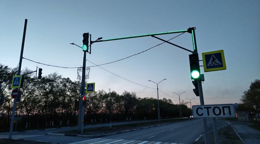 Город В Омске более 50 участков оснастят светофорами повышенной видимости