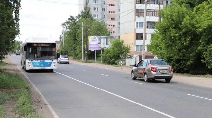 Город В центре Омска изменили дорожную разметку, устроив водителям сюрприз