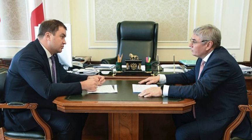 Власть Виталий Хоценко анонсировал запуск программы по замене сетей в омских садовых товариществах