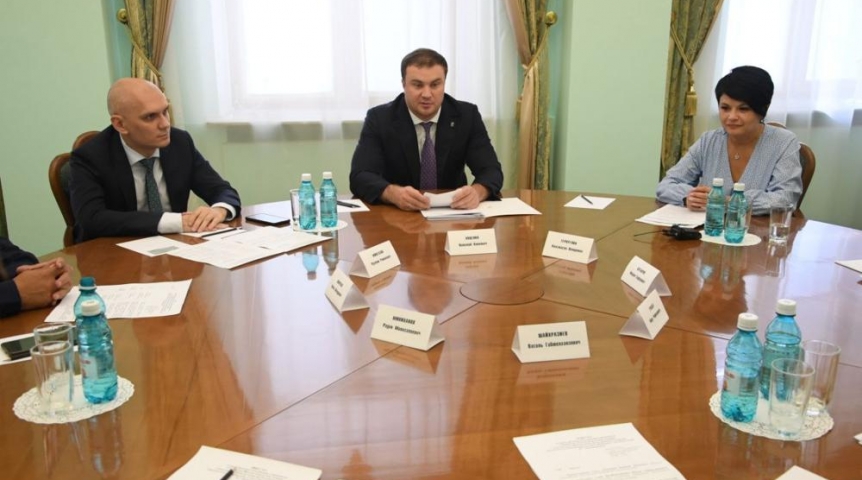 Соратник Хоценко по ДНР Мингазов сообщил о своей должности в правительстве Омской области Соратник Хоценко по ДНР Мингазов сообщил о своей должности в правительстве Омской области
