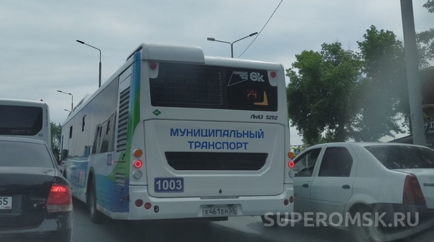 Сегодня в Омске изменились маршруты общественного транспорта