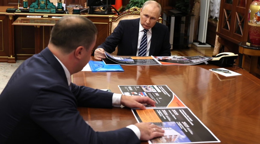 Власть Путин обозначил главные задачи для Хоценко по Омской области