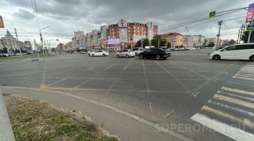 Власть Мэр Сергей Шелест сообщил об обновлении вафельной разметки в центре Омска