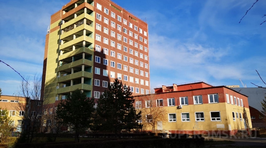 Медики спасли омича, который пытался лечиться настойкой из мухомора
