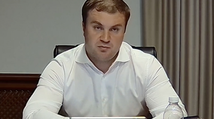 Власть Глава Омской области Хоценко поделился планами по обновлению автопарка общественного транспорта