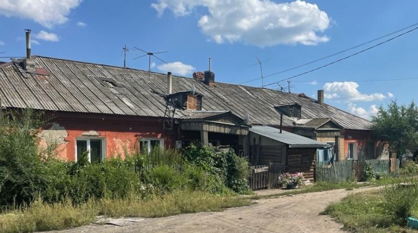 Новости недвижимости В мэрии Омска рассказали о судьбе жилого дома в Порт-Артуре с обрушившимся потолком