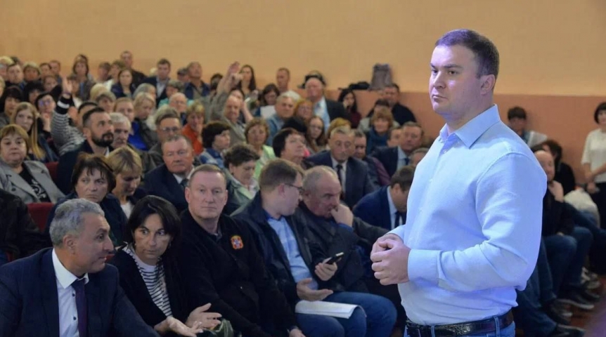 Глава Омской области Виталий Хоценко принял ряд решений по Саргатке Глава Омской области Виталий Хоценко принял ряд решений по Саргатке