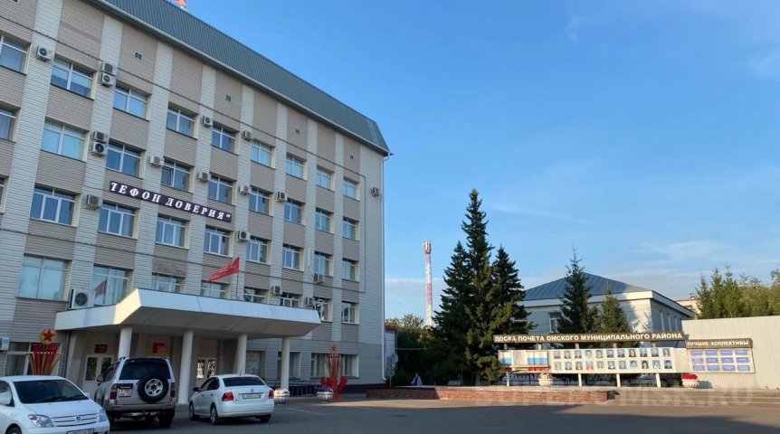 Важное В Омском районе за 77 миллионов рублей отремонтируют дорогу к СНТ «Радуга»